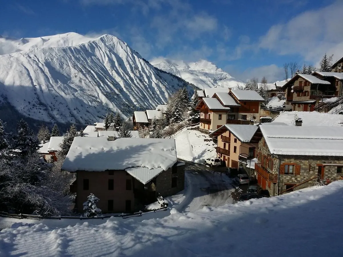Appartement Chalet Coquelicot confort cosy au coeur du village de Saint Martin