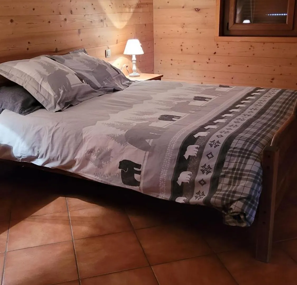 Appartement Chalet Coquelicot confort cosy au coeur du village de Saint Martin